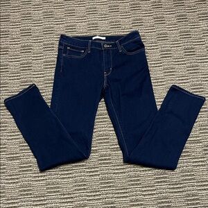 Levi's Women's Dark Navy Skinny Jeans inseam 31 3256